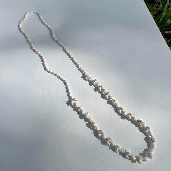 Hawaiian White Conch Sea Shells Necklace Ocean Boho 34” - Picture 3 of 10